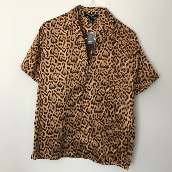Forever 21 Men, Leopard Short Sleeve Button-Up, S - Picture 2 of 6
